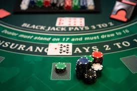 Suasana permainan live casino yang interaktif dan lancar di platform digital